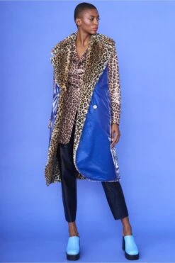 JAYLEY Reversible Animal Print Gilet -Deals Plain Midis Store jayley reversible animal print gilet p12901 87408 image