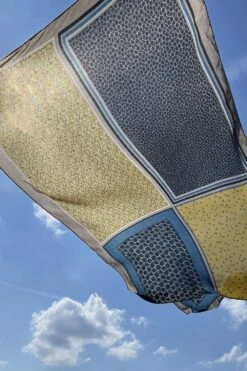 JAYLEY Silk Blend Multiway Wrap