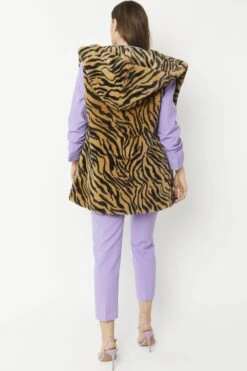 JAYLEY Tiger Print Faux Fur Hooded Gilet -Deals Plain Midis Store jayley tiger print faux fur hooded gilet p6228 70122 image