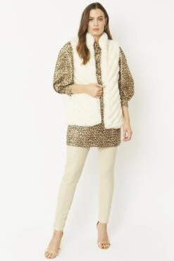 JAYLEY White Faux Fur Faux Suede Diagonal Stripe Gilet -Deals Plain Midis Store jayley white faux fur faux suede diagonal stripe gilet p3890 58452 image