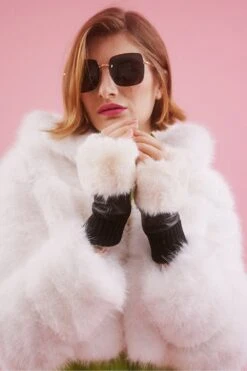 JAYLEY White Faux Fur Fingerless Gloves