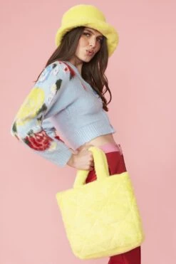 JAYLEY Yellow Faux Fur Diamond Stitch Tote Bag -Deals Plain Midis Store jayley yellow faux fur diamond stitch tote bag p12891 87349 image